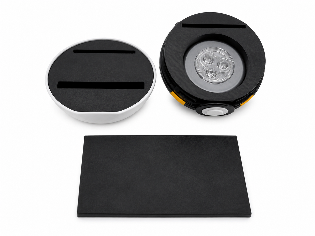 Kura Kapsule™ Illuminated Poké Ball Tin Display Kit